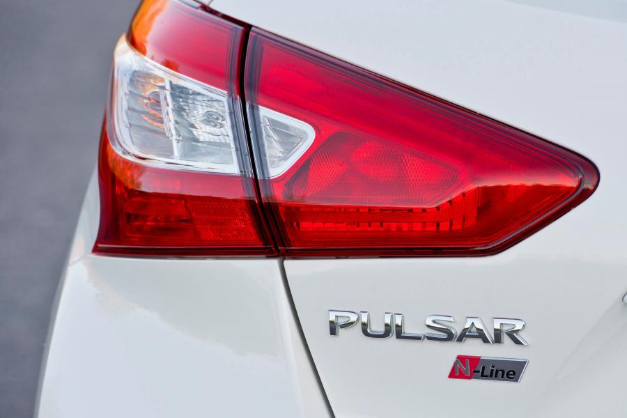 Детали экстерьера Nissan Pulsar N-Line (Nb17) 2017 года  (фото 5 из 6)